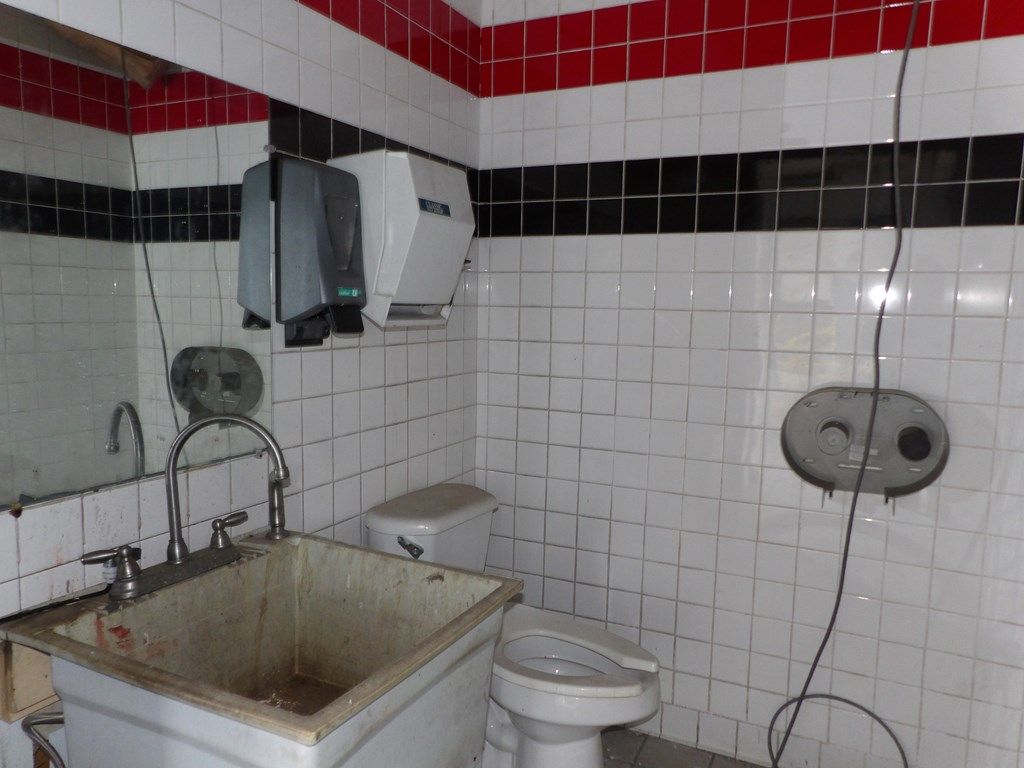 1293 Stafford Dr, Princeton, WV 24740